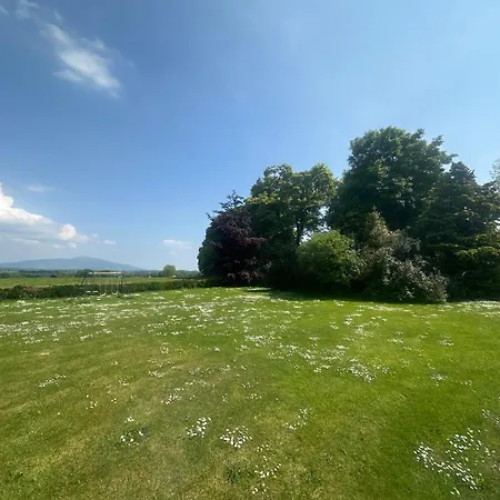 Beautiful An Hour's Drive From Four Irish Cities Clonmel