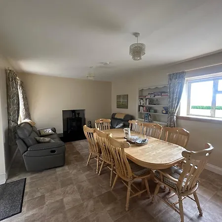 Beautiful An Hour's Drive From Four Irish Cities Clonmel