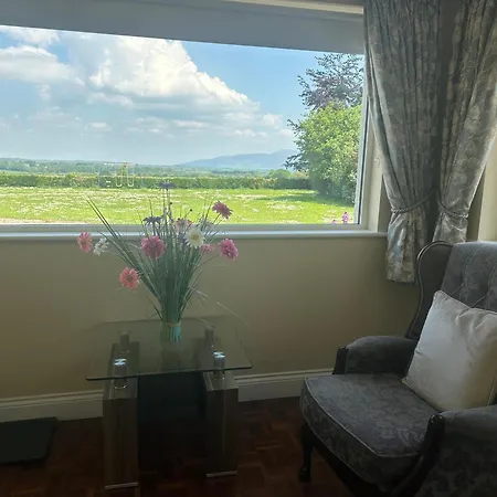 Holiday home Beautiful An Hour's Drive From Four Irish Cities Clonmel